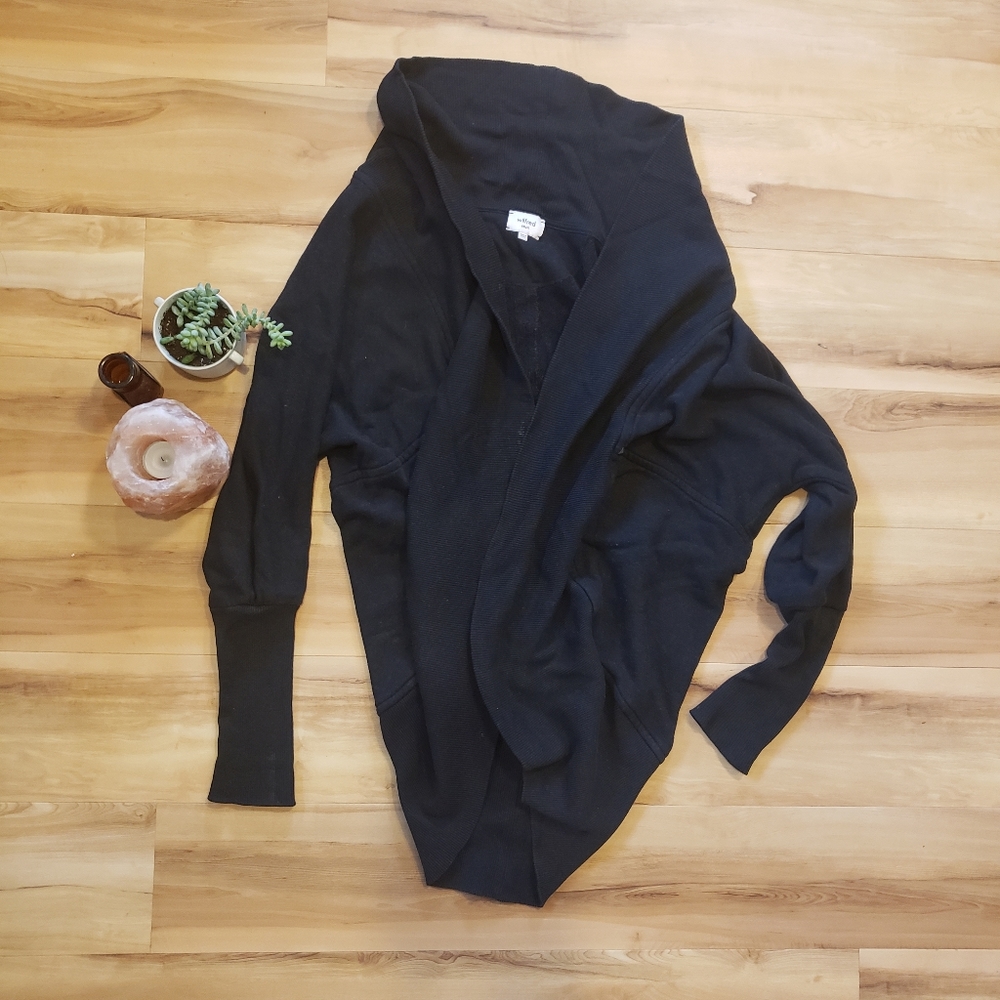 Wilfred Small Black Sweater